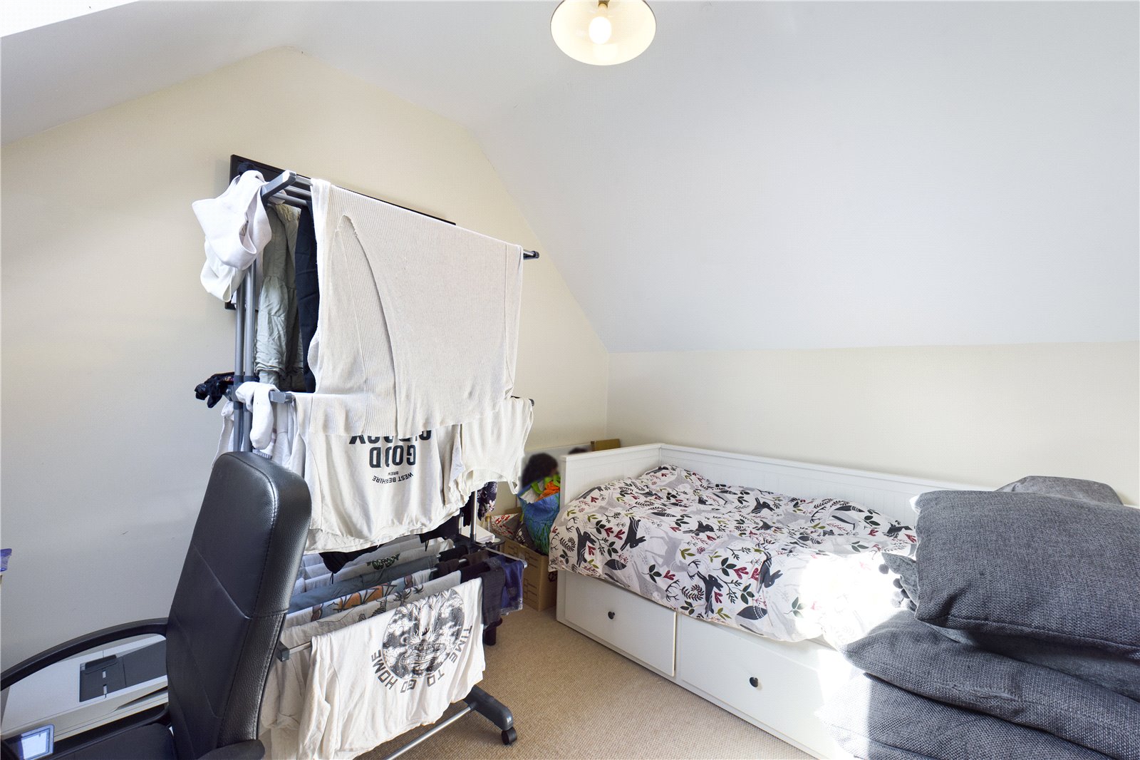 2 bedroom House to let in Theale, Reading