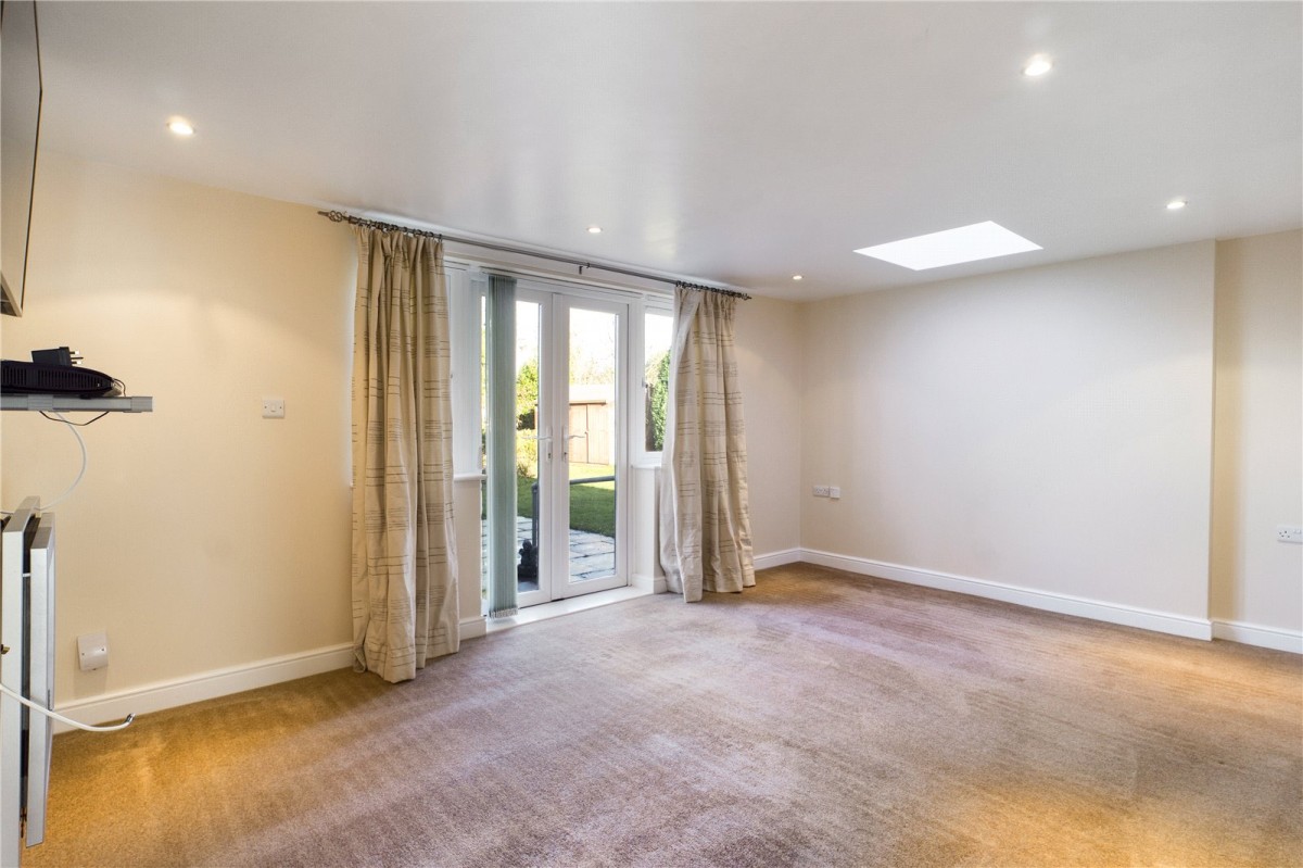 Theale, Reading, Berkshire