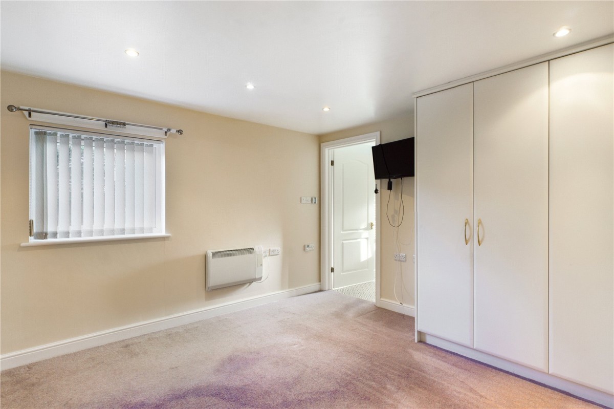 Theale, Reading, Berkshire