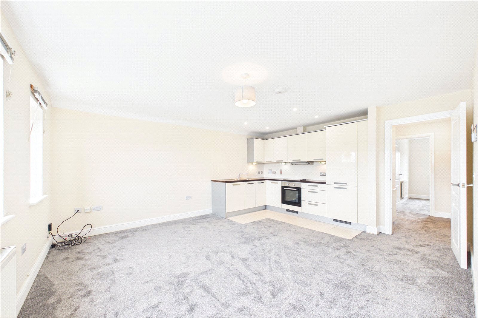 2 bedroom Flat to let in Star Road, Caversham, Berkshire
