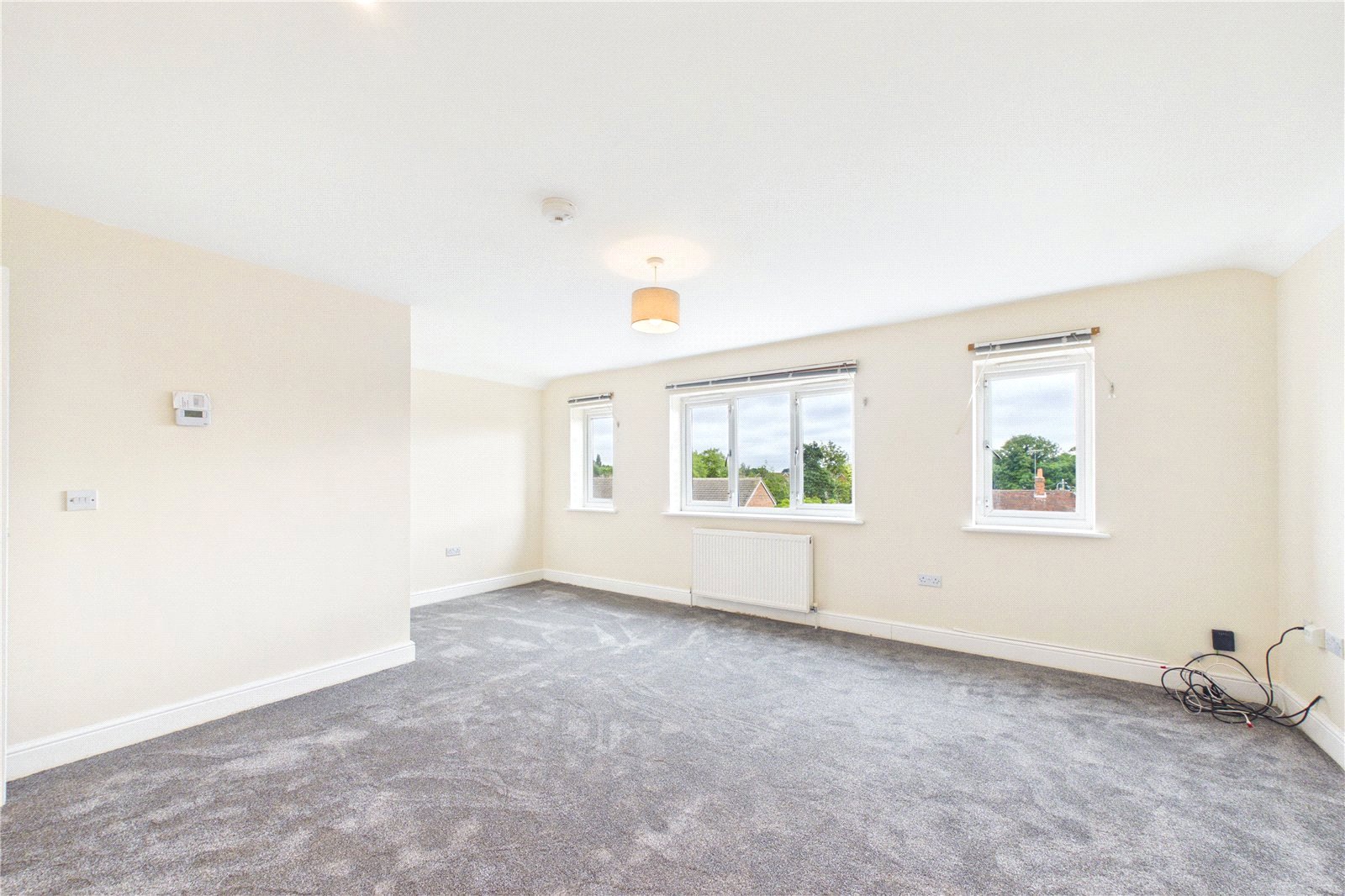 2 bedroom Flat to let in Star Road, Caversham, Berkshire