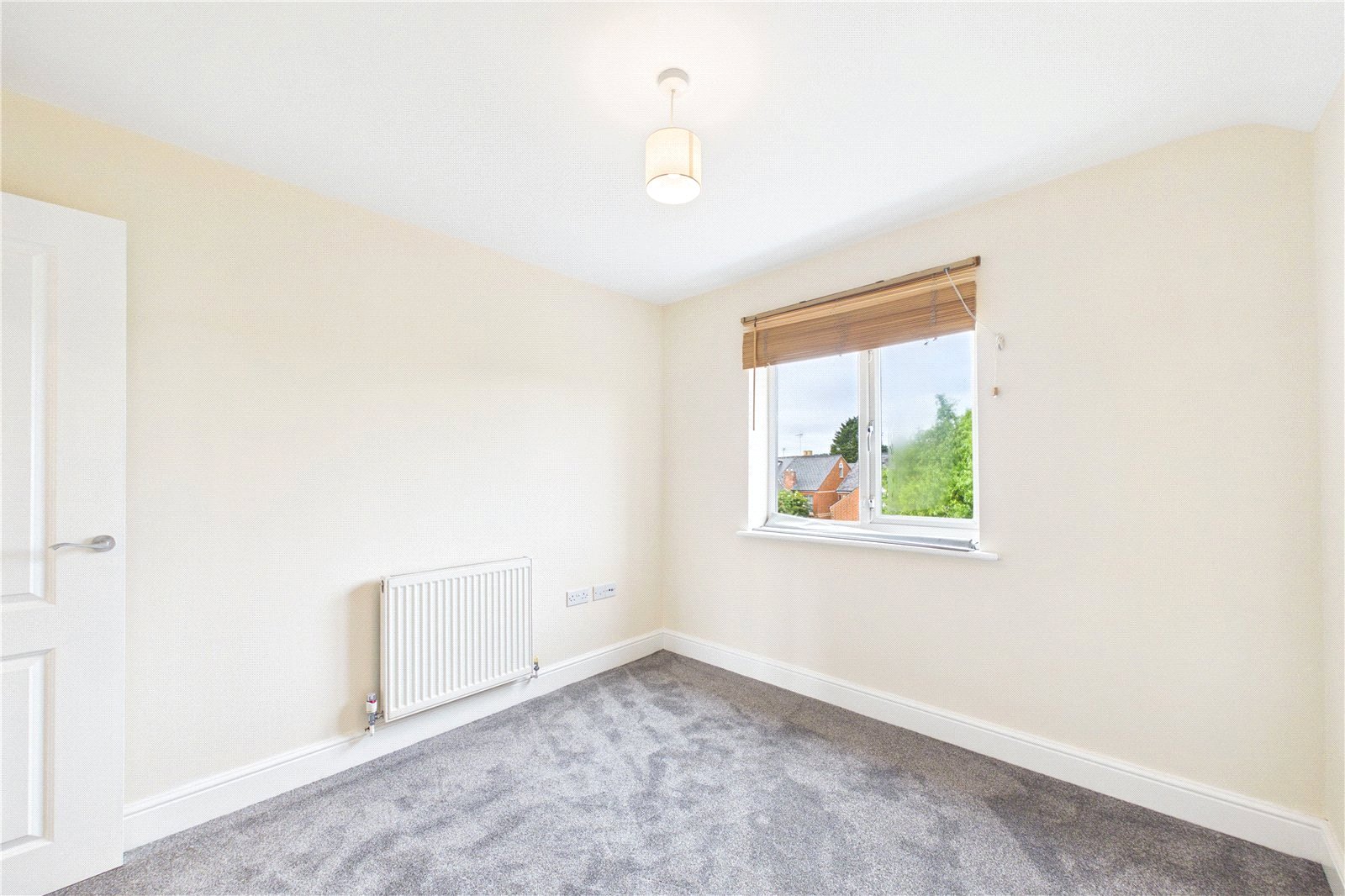 2 bedroom Flat to let in Star Road, Caversham, Berkshire
