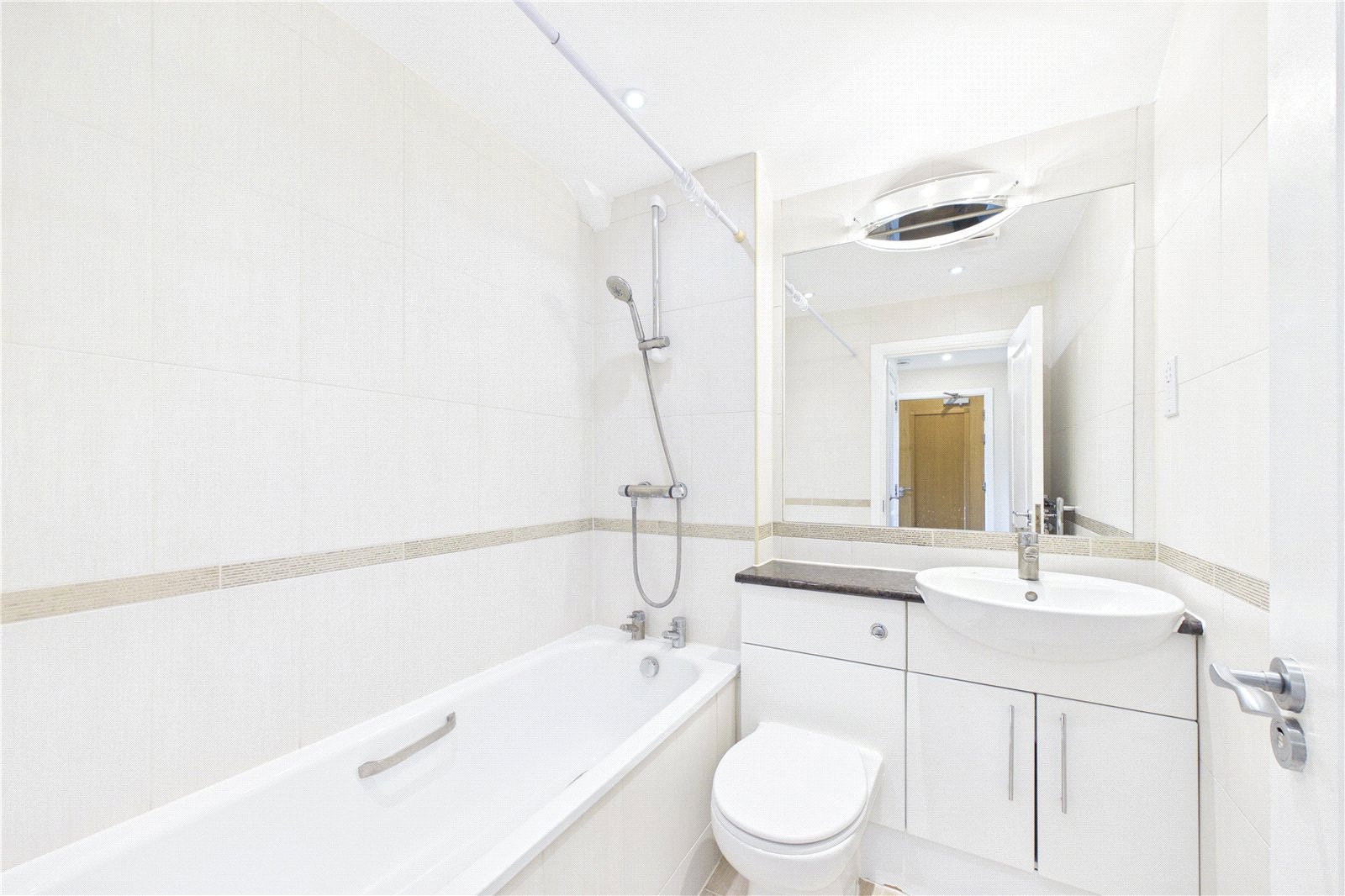 2 bedroom Flat to let in Star Road, Caversham, Berkshire
