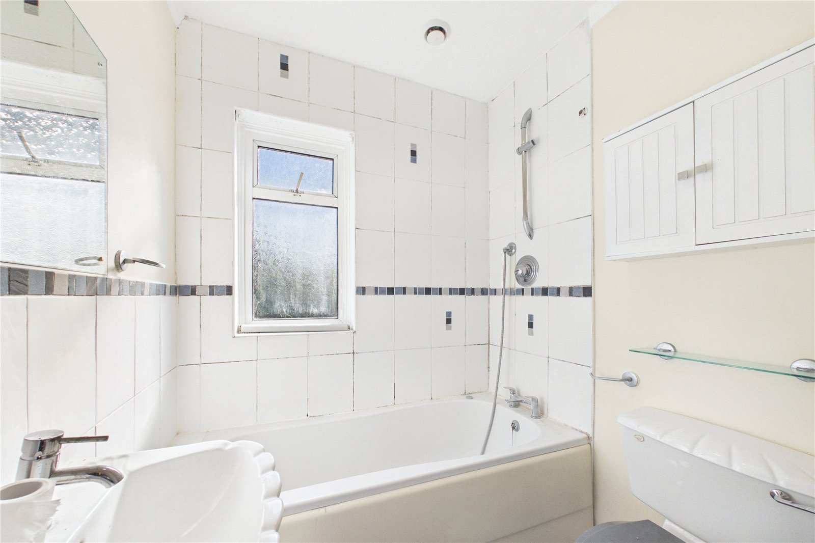 3 bedroom House to let in Tilehurst, Reading, Berkshire