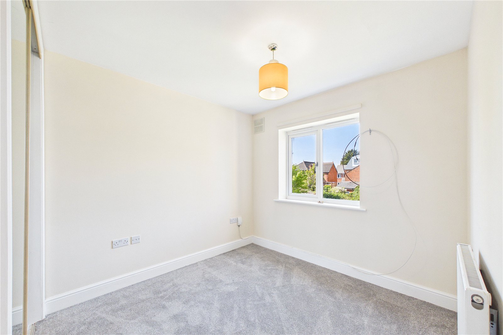 2 bedroom Flat to let in Star Road, Caversham, Reading