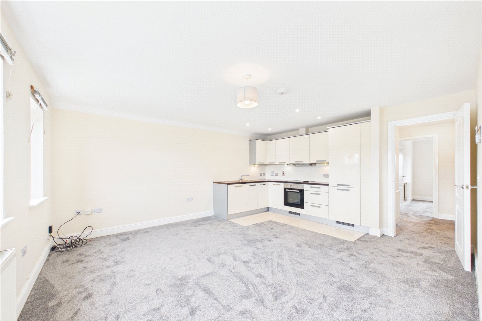 2 bedroom Flat to let in Star Road, Caversham, Berkshire