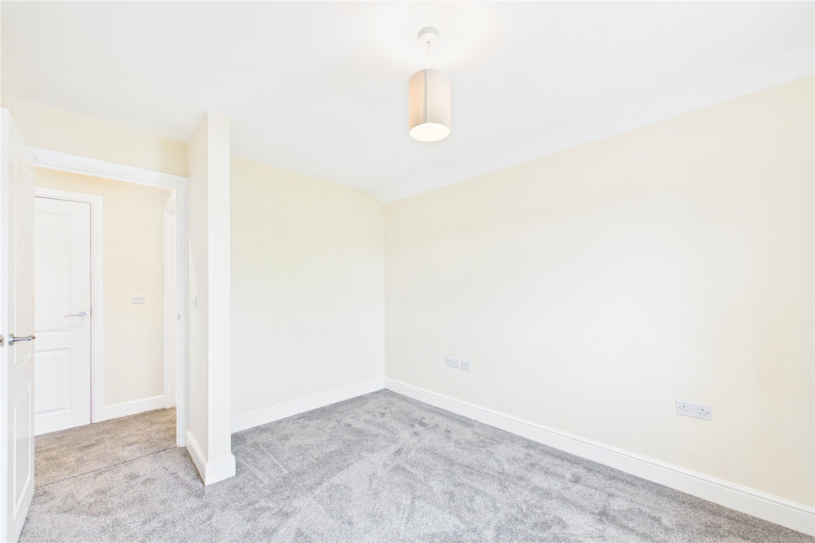 2 bedroom Flat to let in Star Road, Caversham, Berkshire