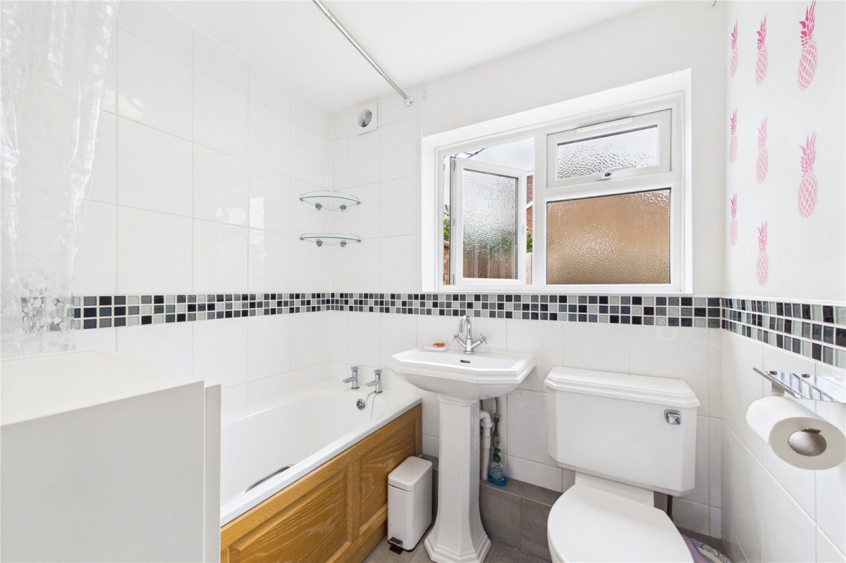 Little Heath Road, Tilehurst, Reading