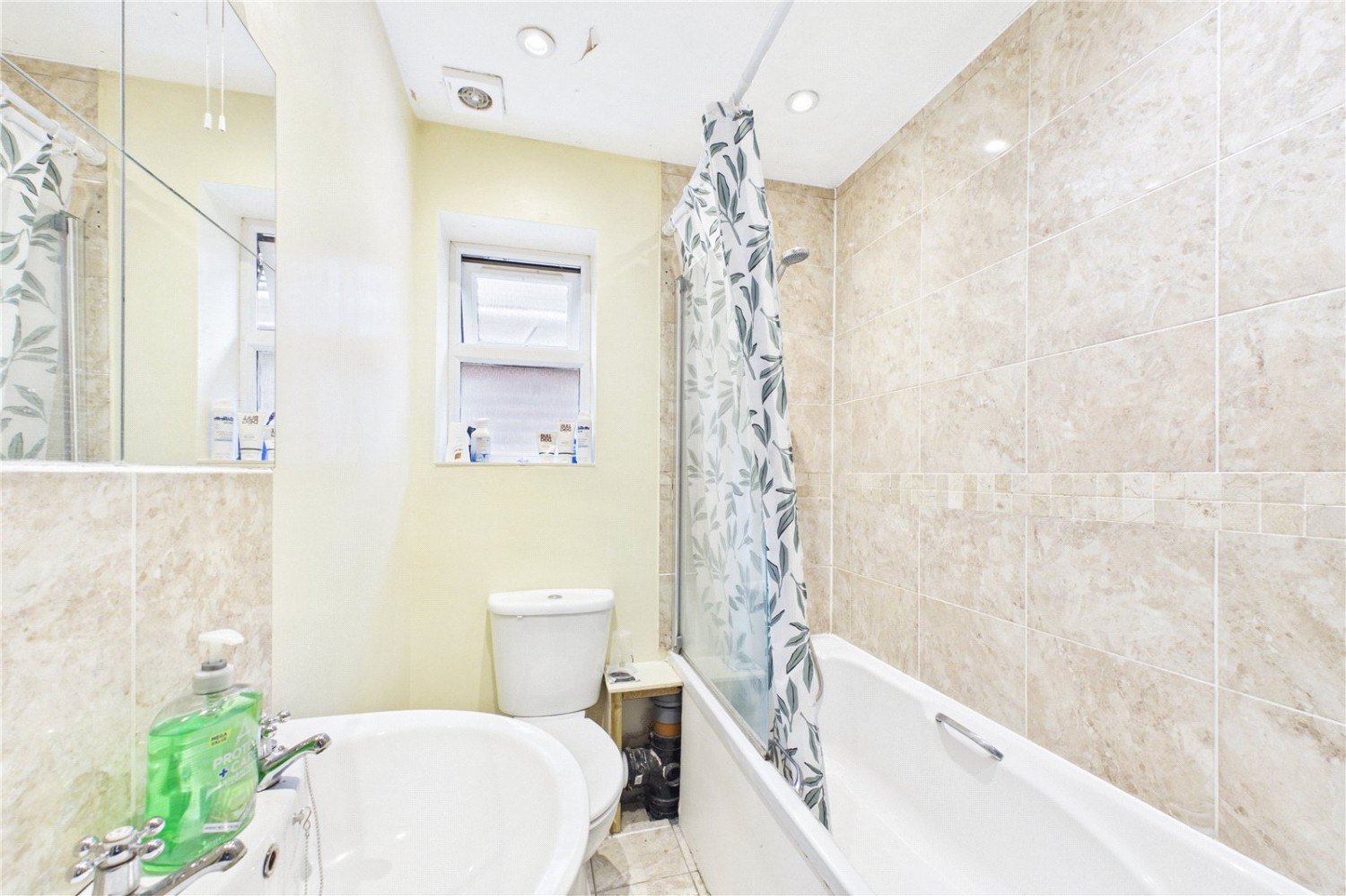 Voller Drive, Tilehurst, Reading