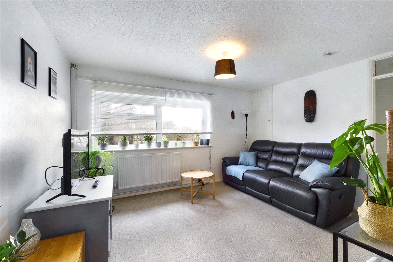 1 bedroom Flat to let in Calcot, Reading