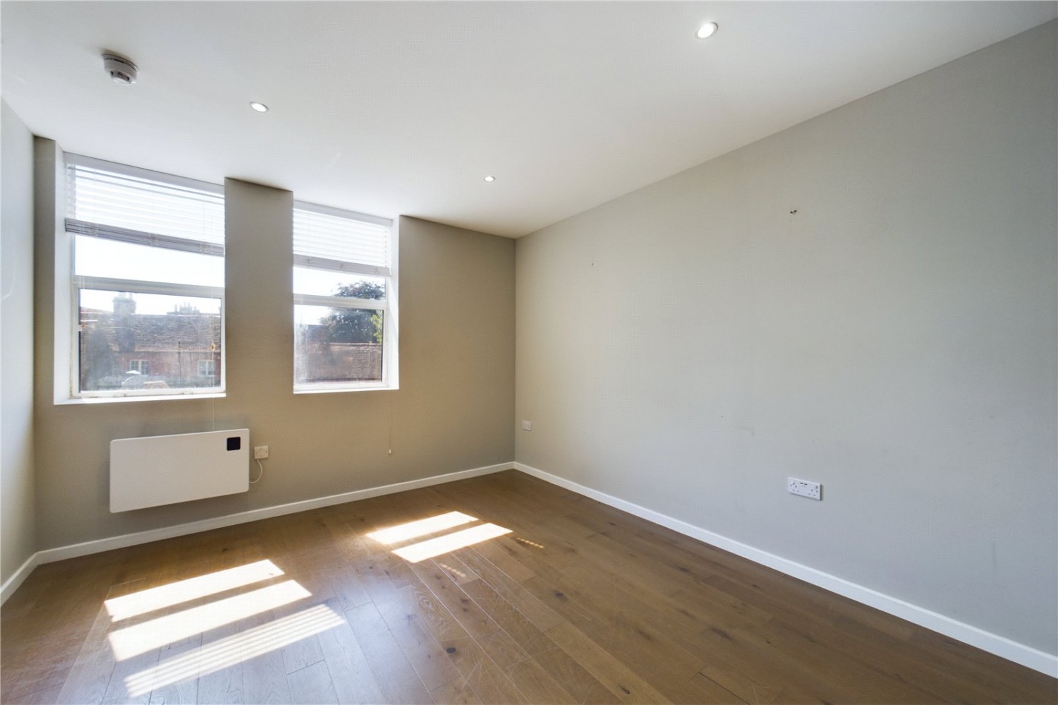 Theale, Reading, Berkshire