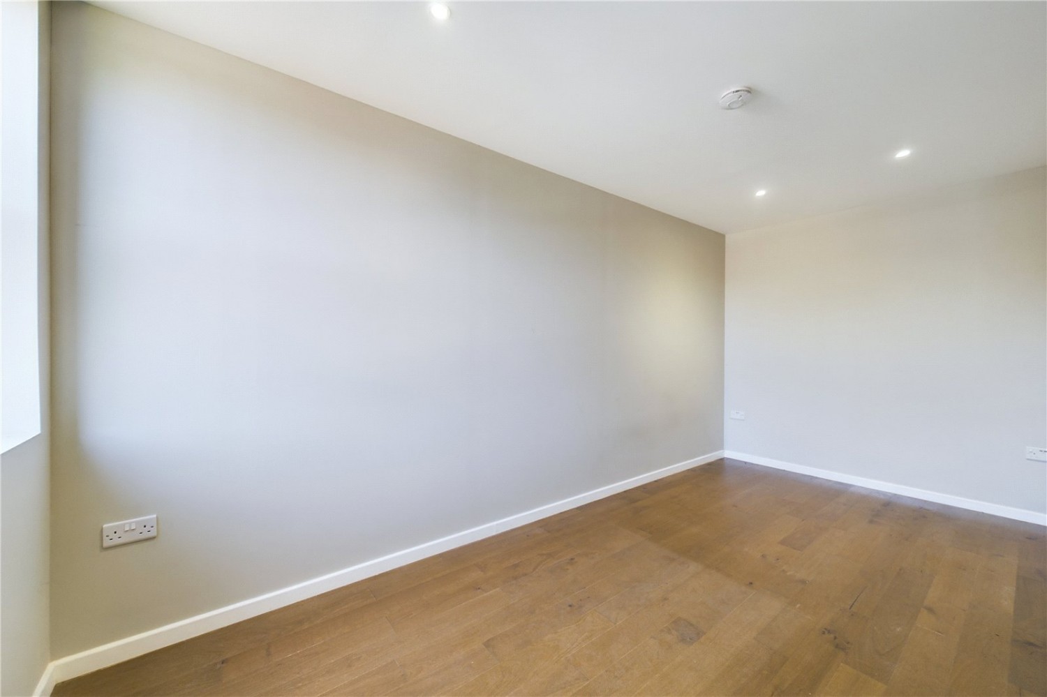 Theale, Reading, Berkshire