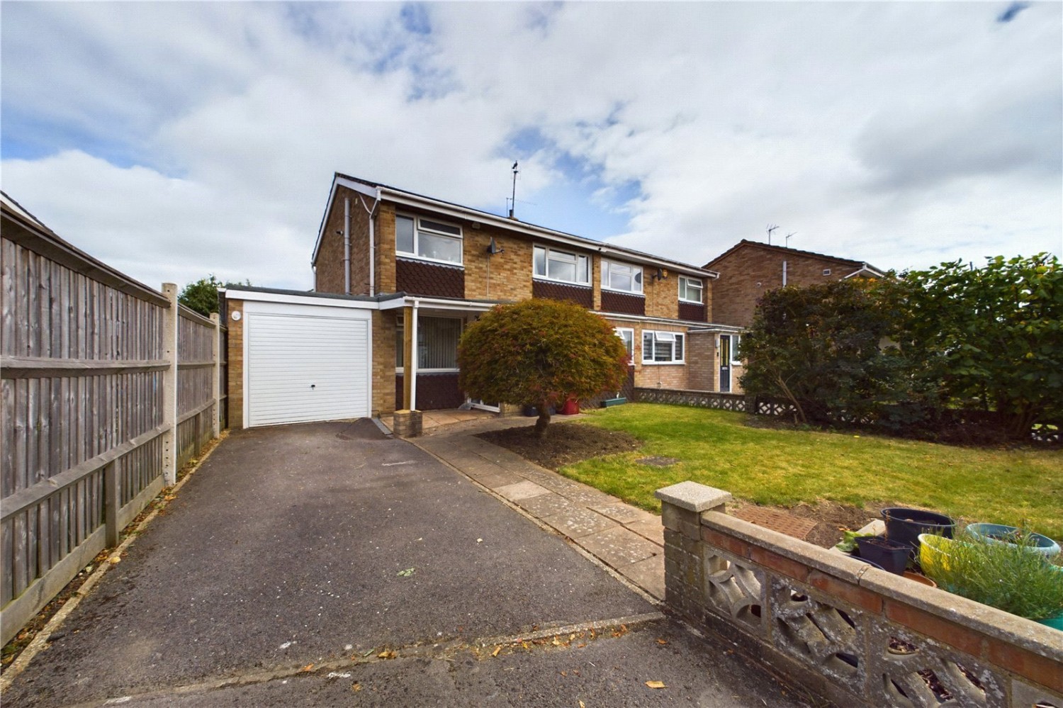 Tilehurst, Reading, Berkshire