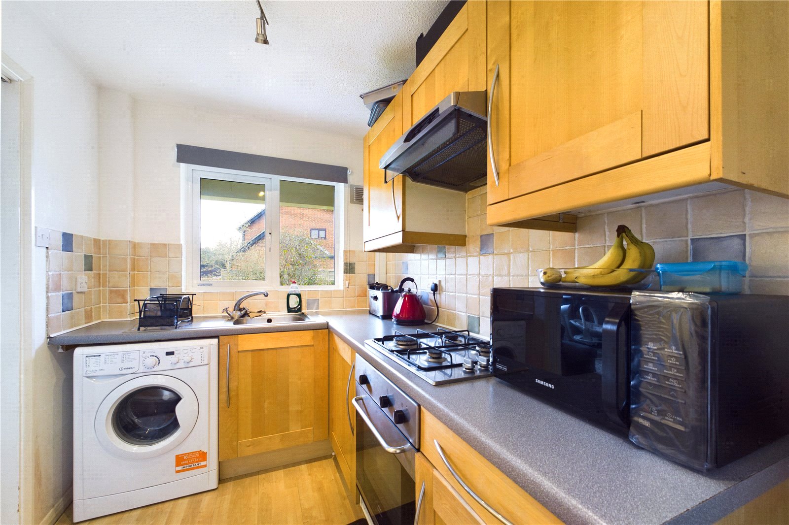 2 bedroom House to let in Calcot, Reading, Berkshire