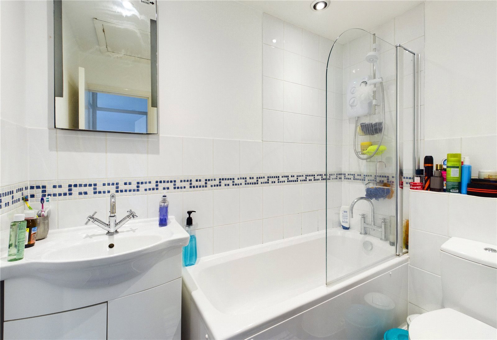 2 bedroom House to let in Calcot, Reading, Berkshire