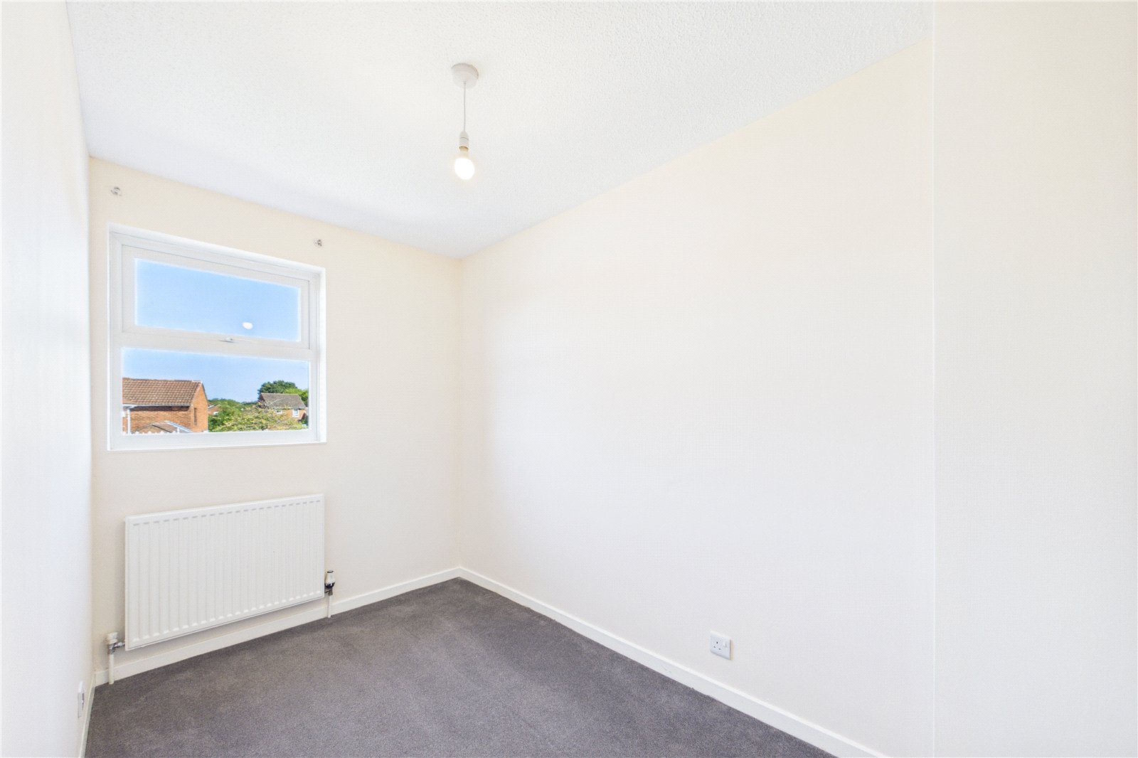 2 bedroom House to let in Tilehurst, Reading, Berkshire