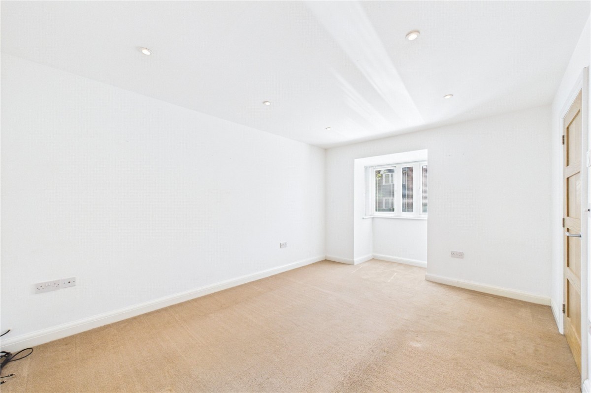 Theale, Reading, Berkshire