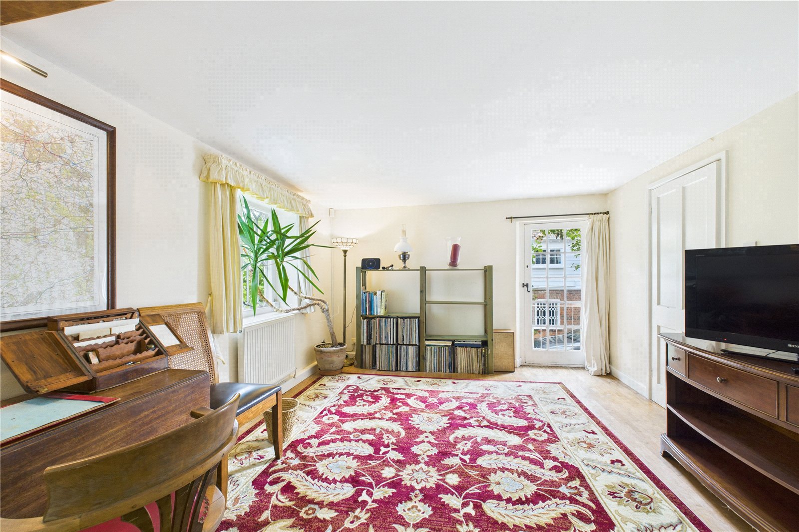 2 bedroom House to let in Tadley, Hampshire
