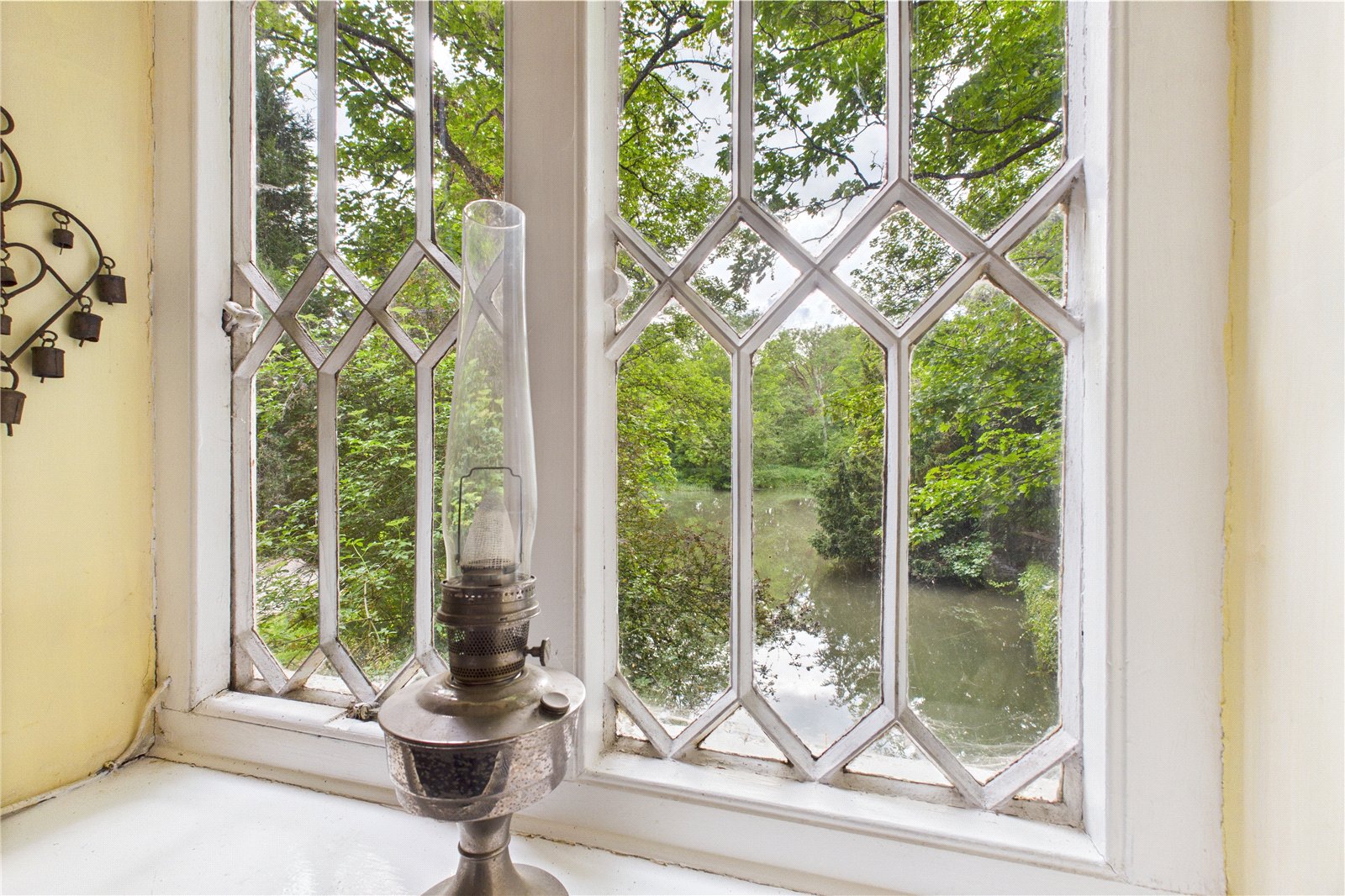 2 bedroom House to let in Tadley, Hampshire