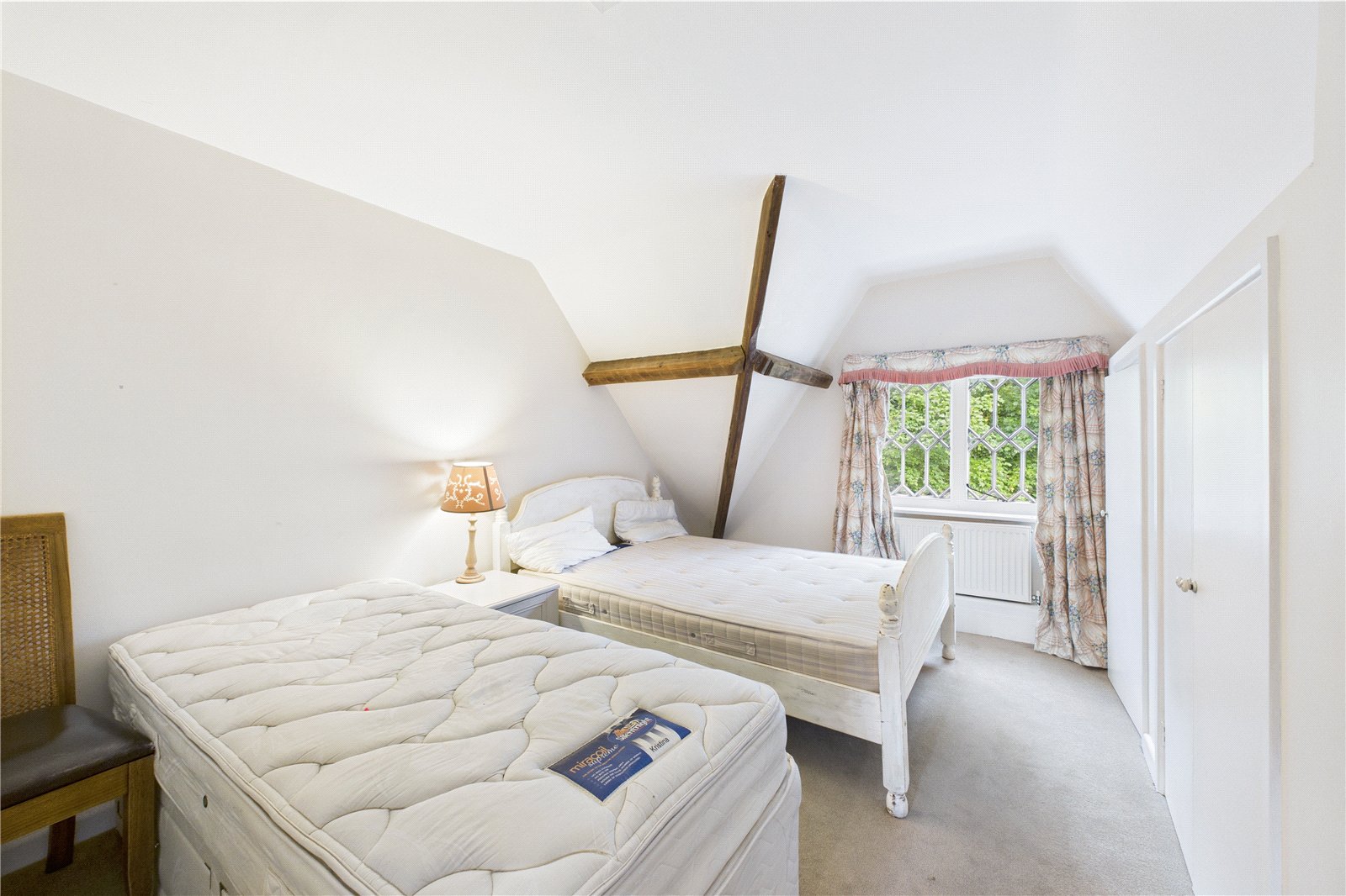 2 bedroom House to let in Tadley, Hampshire