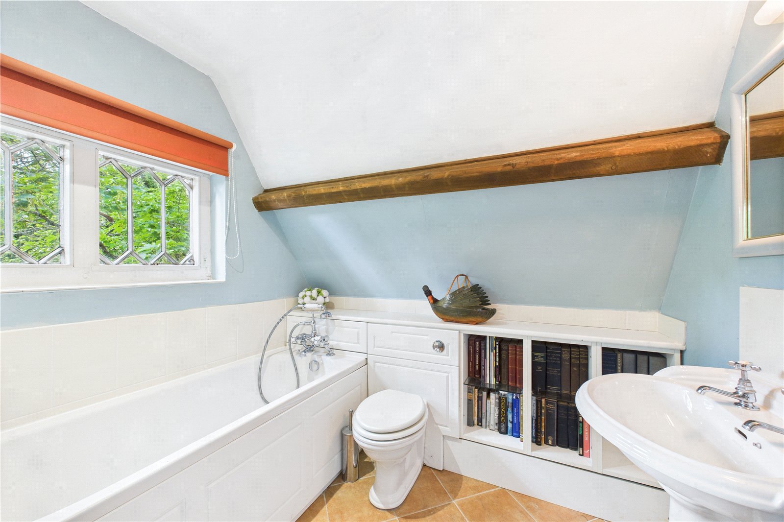 2 bedroom House to let in Tadley, Hampshire
