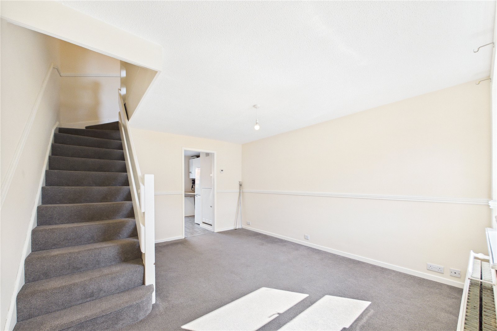 2 bedroom House to let in Tilehurst, Reading, Berkshire