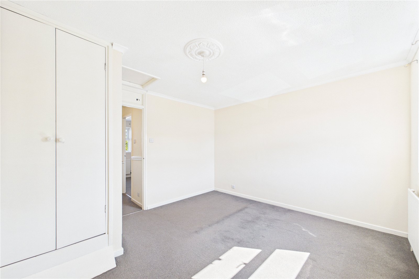 2 bedroom House to let in Tilehurst, Reading, Berkshire