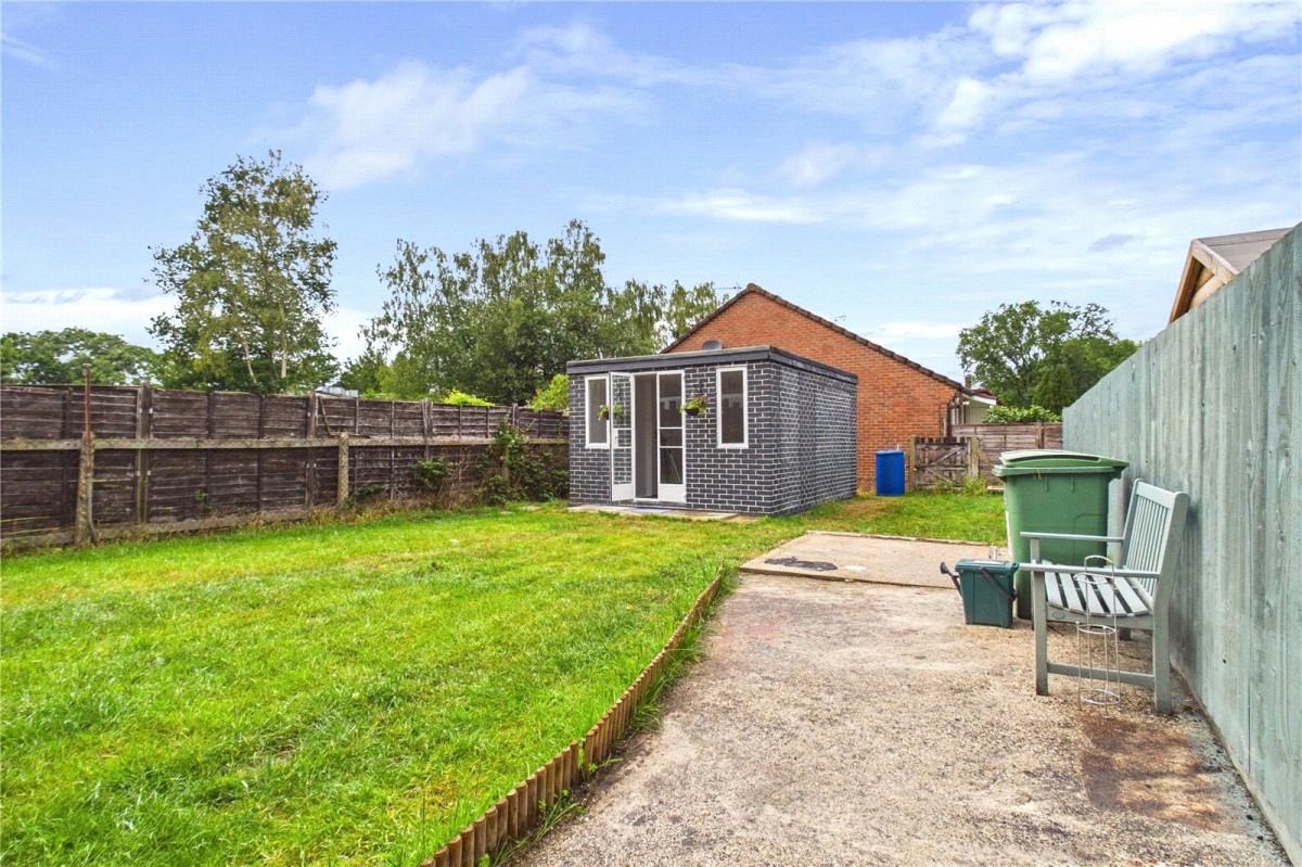 Burghfield Common, Reading, Berkshire