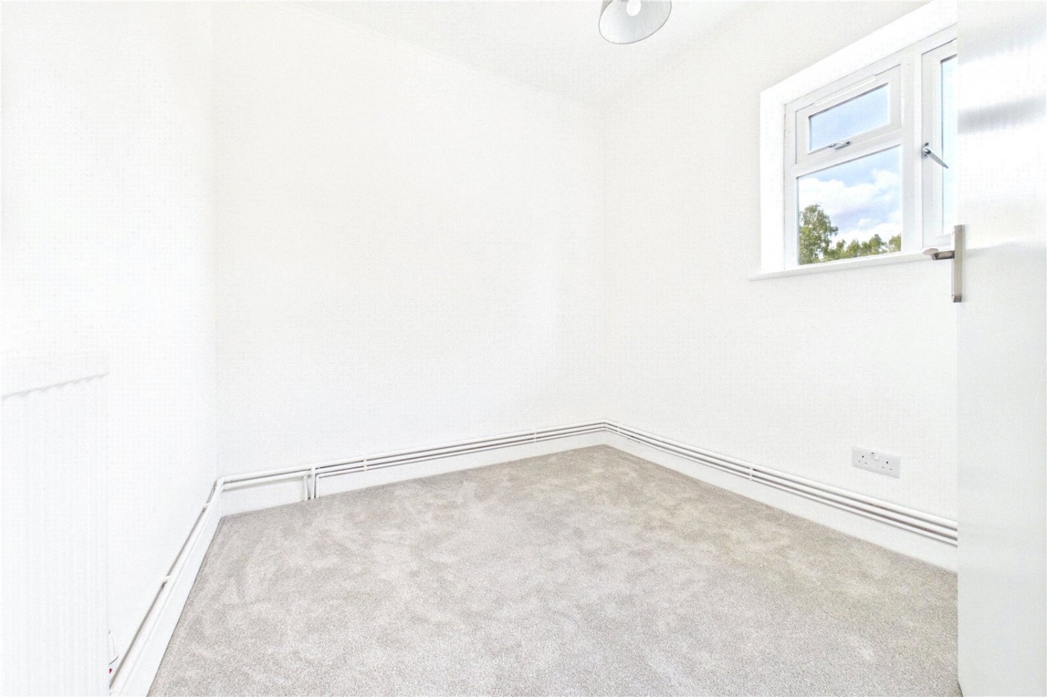 Burghfield Common, Reading, Berkshire