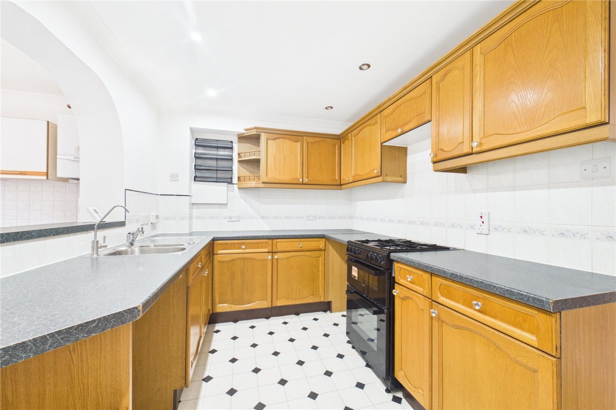 Burghfield Common, Berkshire