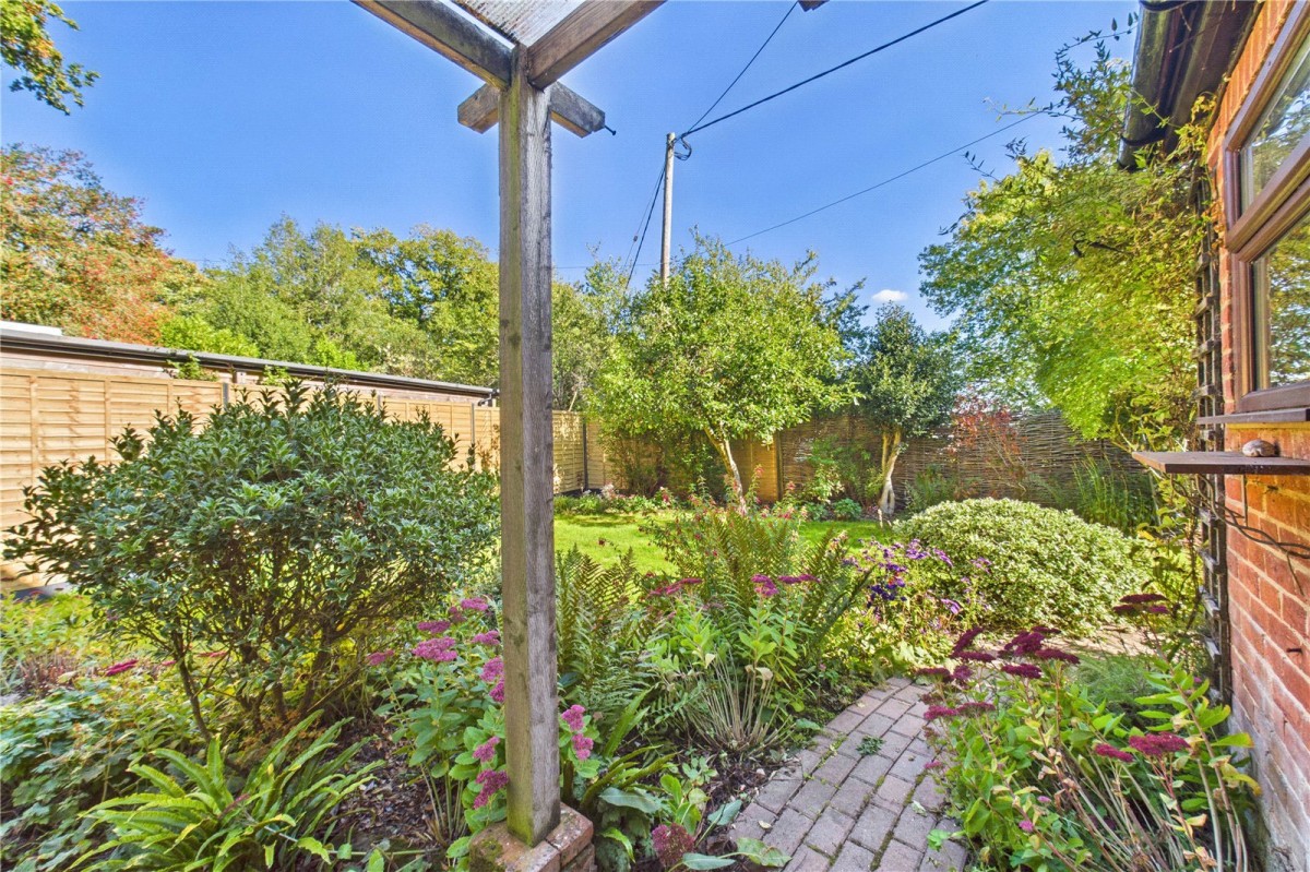 Goring Lane, Wokefield Green, Mortimer