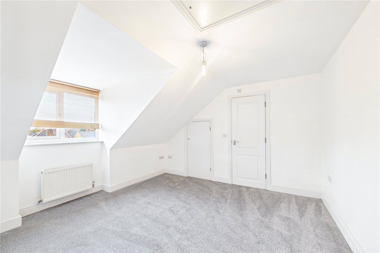 2 bedroom Flat to let in Star Road, Caversham, Reading