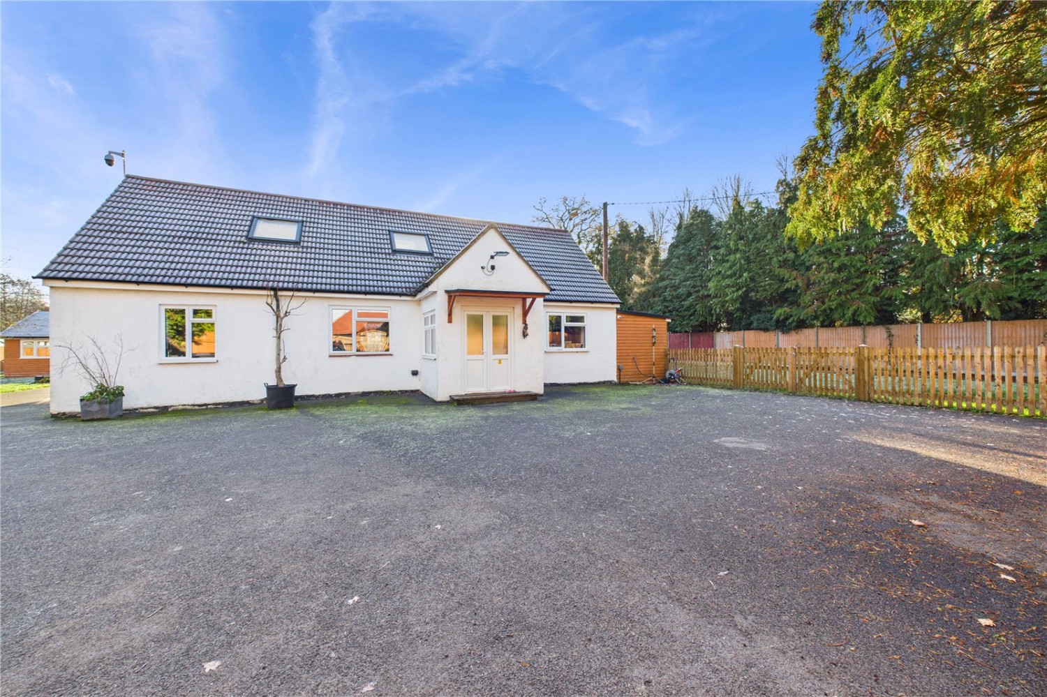 Theale, Reading, Berkshire