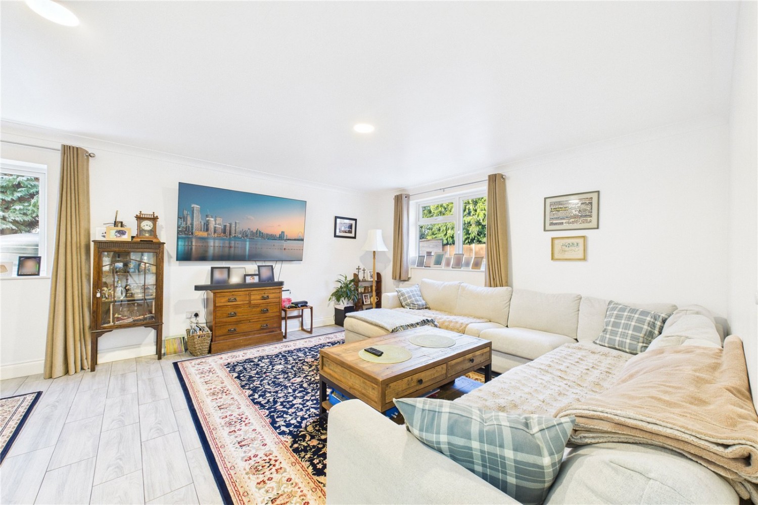 Theale, Reading, Berkshire