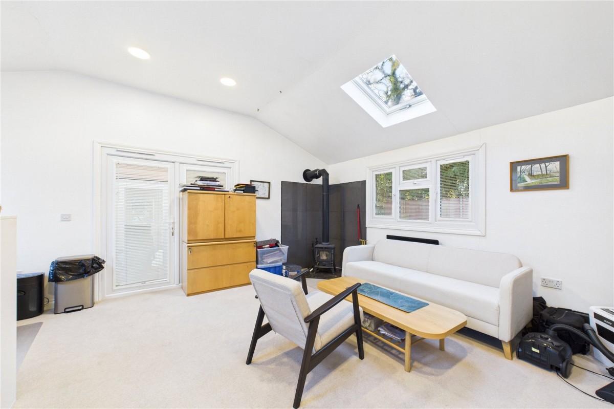 Theale, Reading, Berkshire