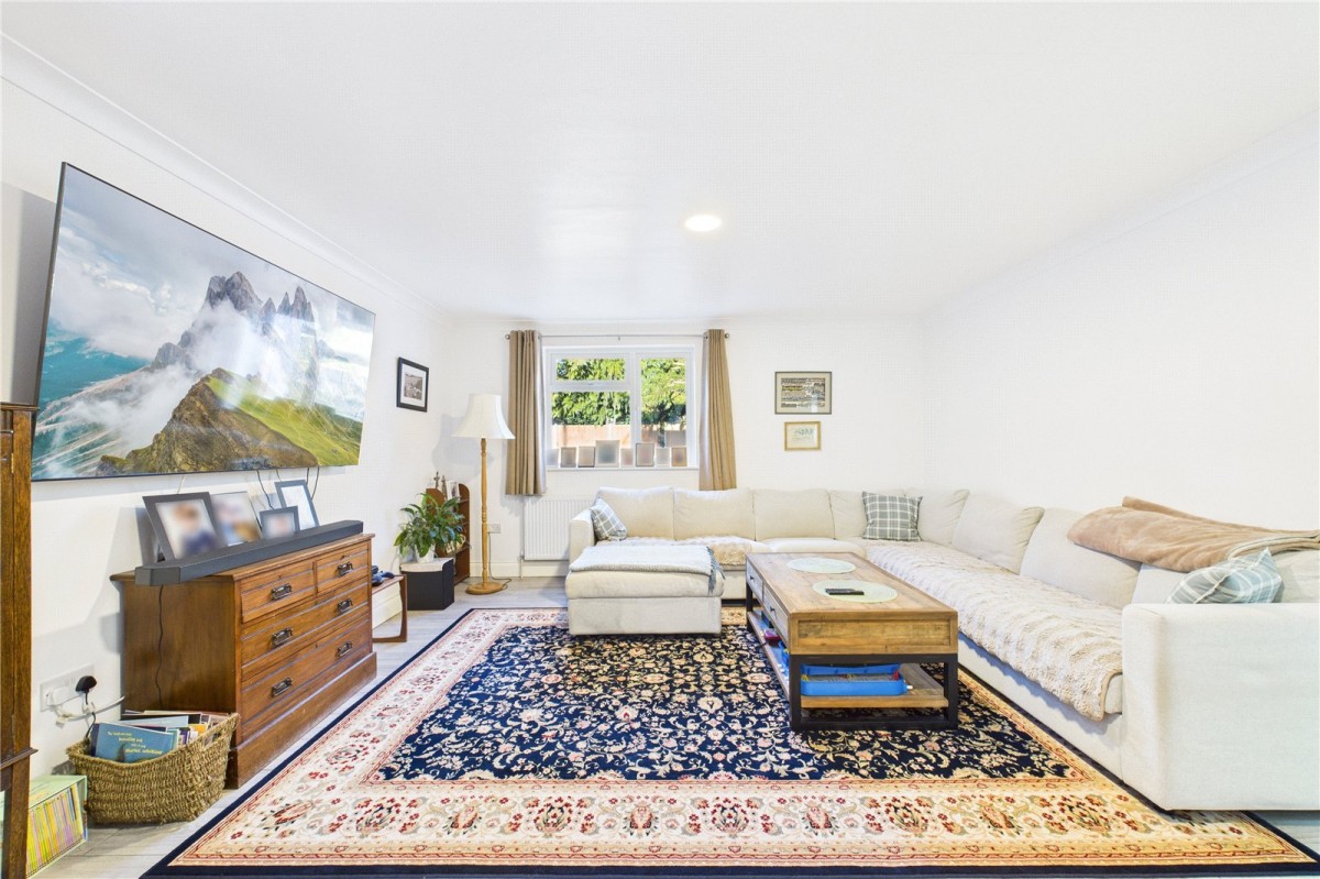 Theale, Reading, Berkshire