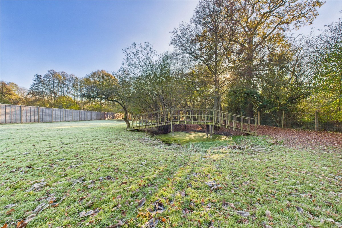 Theale, Reading, Berkshire