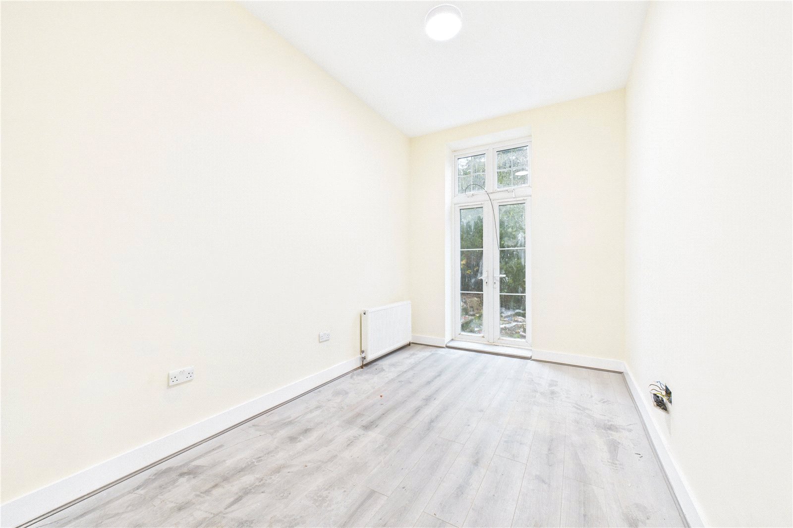 2 bedroom Flat to let in Andover Road, 237 Andover Road, Newbury, Berkshire