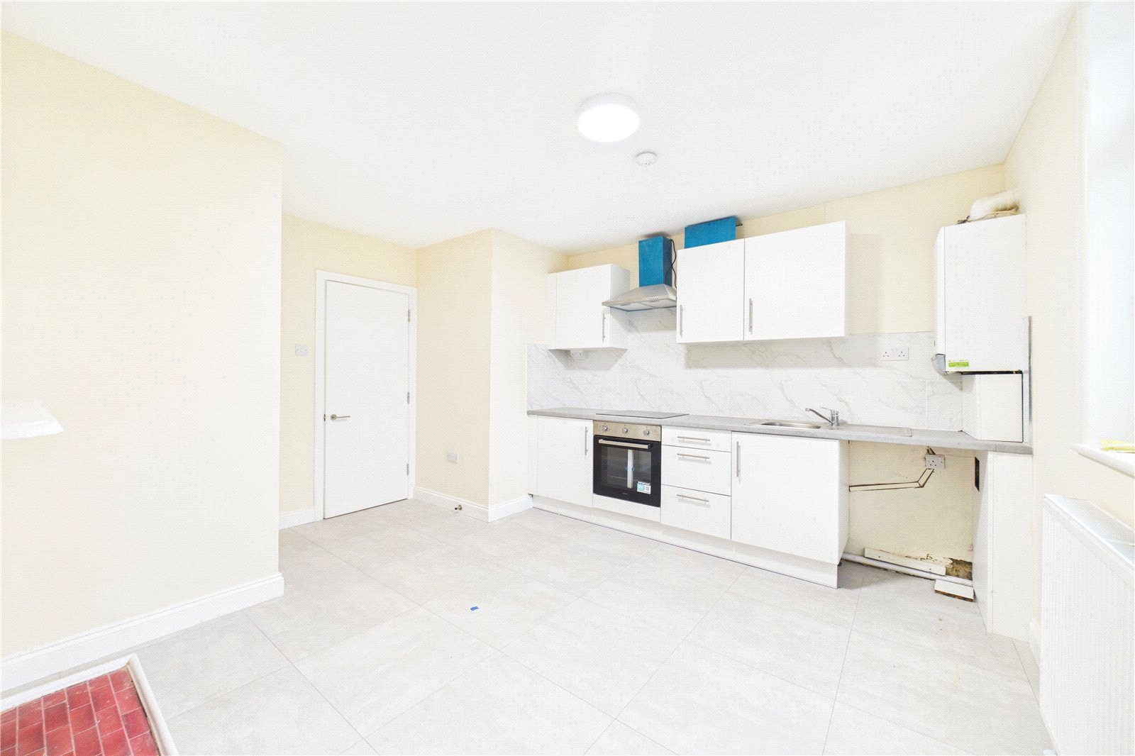 2 bedroom Flat to let in Andover Road, 237 Andover Road, Newbury, Berkshire