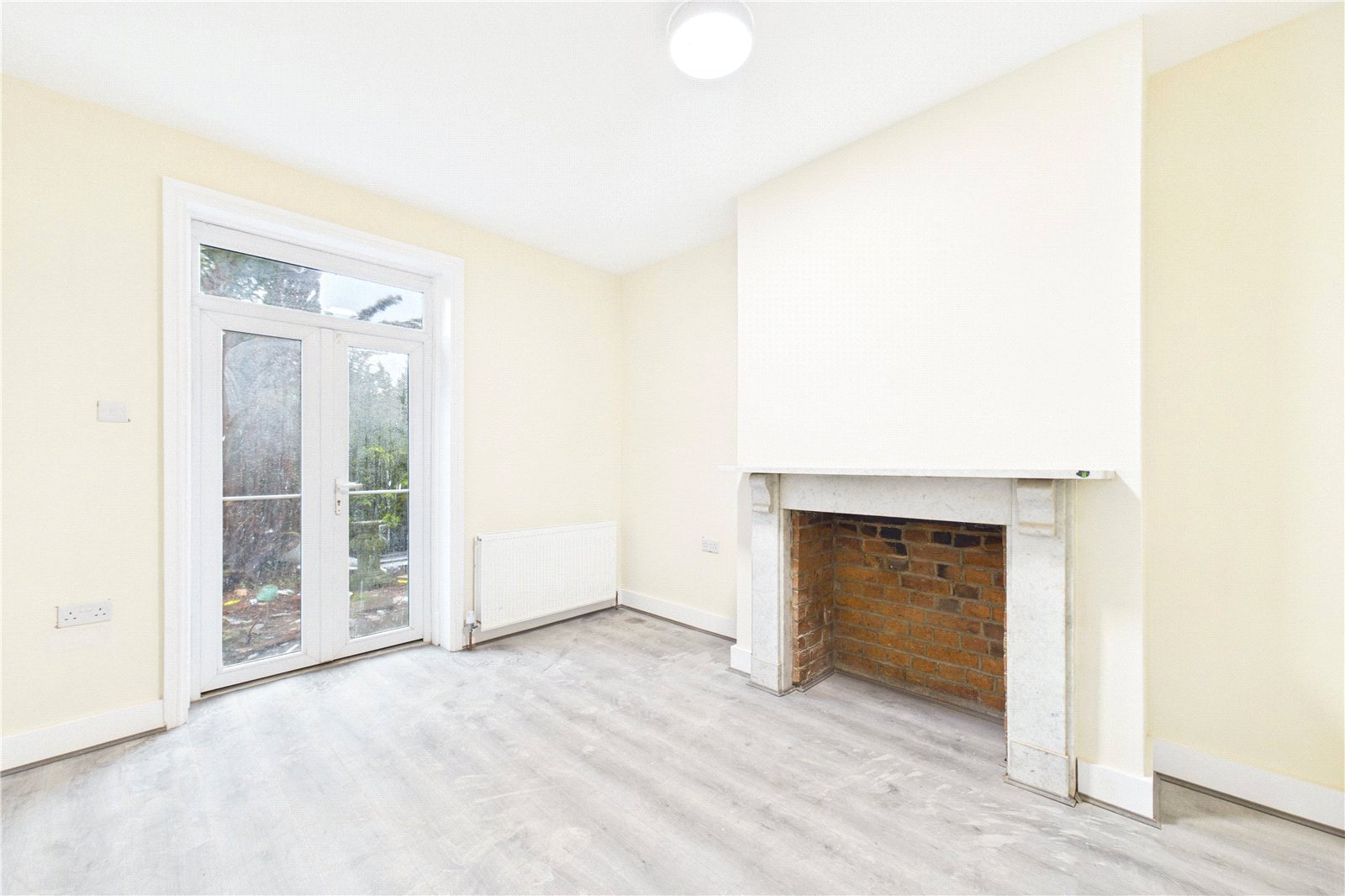 2 bedroom Flat to let in Andover Road, 237 Andover Road, Newbury, Berkshire