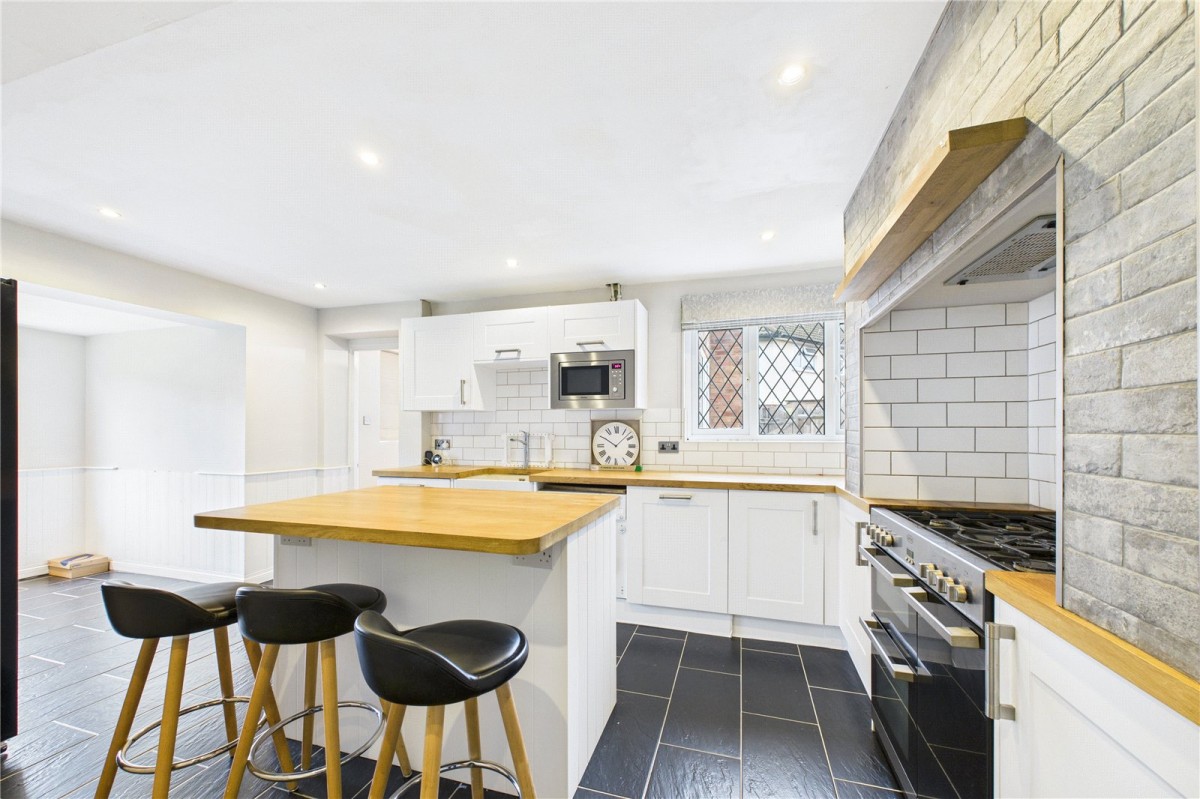 Burghfield Common, Reading, Berkshire