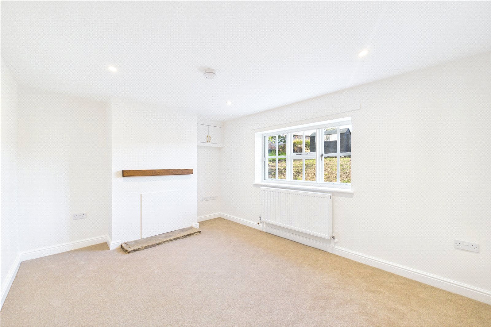 3 bedroom House to let in Mortimer West End, Reading, Hampshire