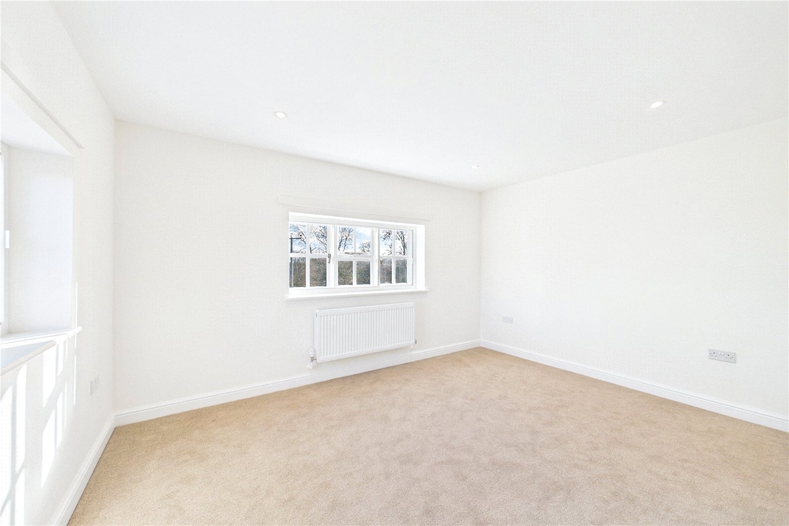 3 bedroom House to let in Mortimer West End, Reading, Hampshire