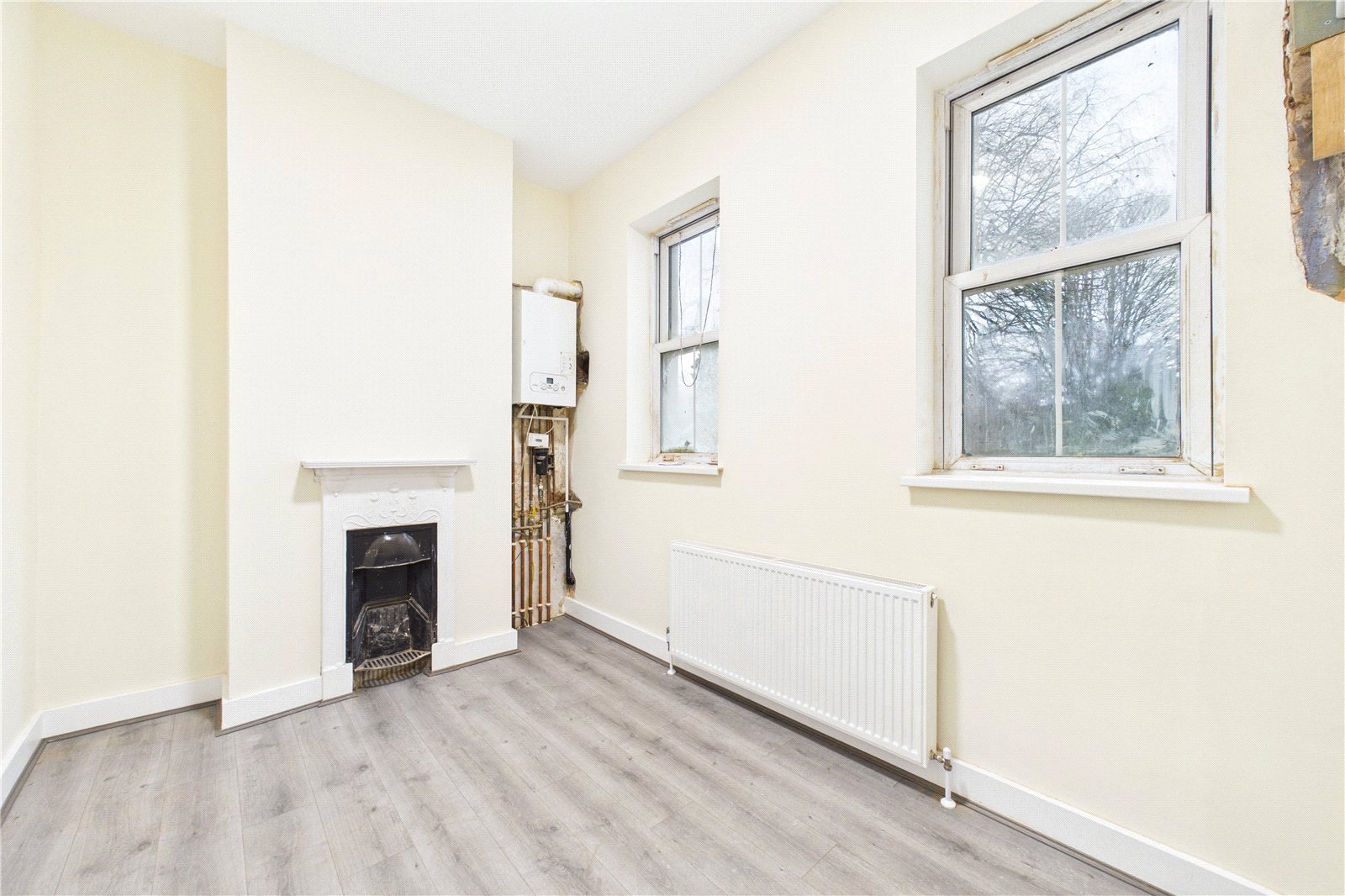 2 bedroom Flat to let in Andover Road, 237 Andover Road, Newbury, Berkshire