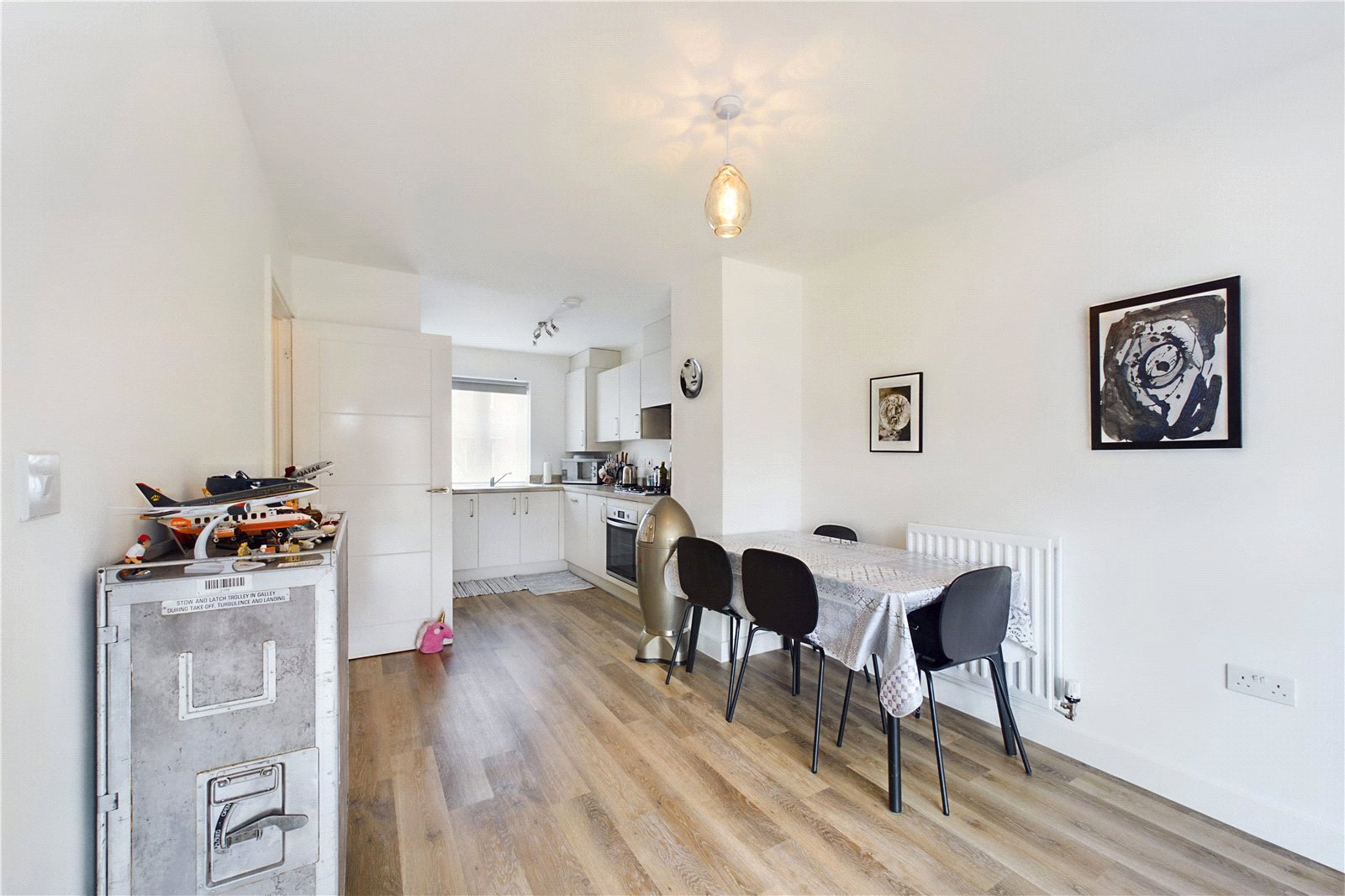3 bedroom House to let in Shinfield, Reading, Berkshire