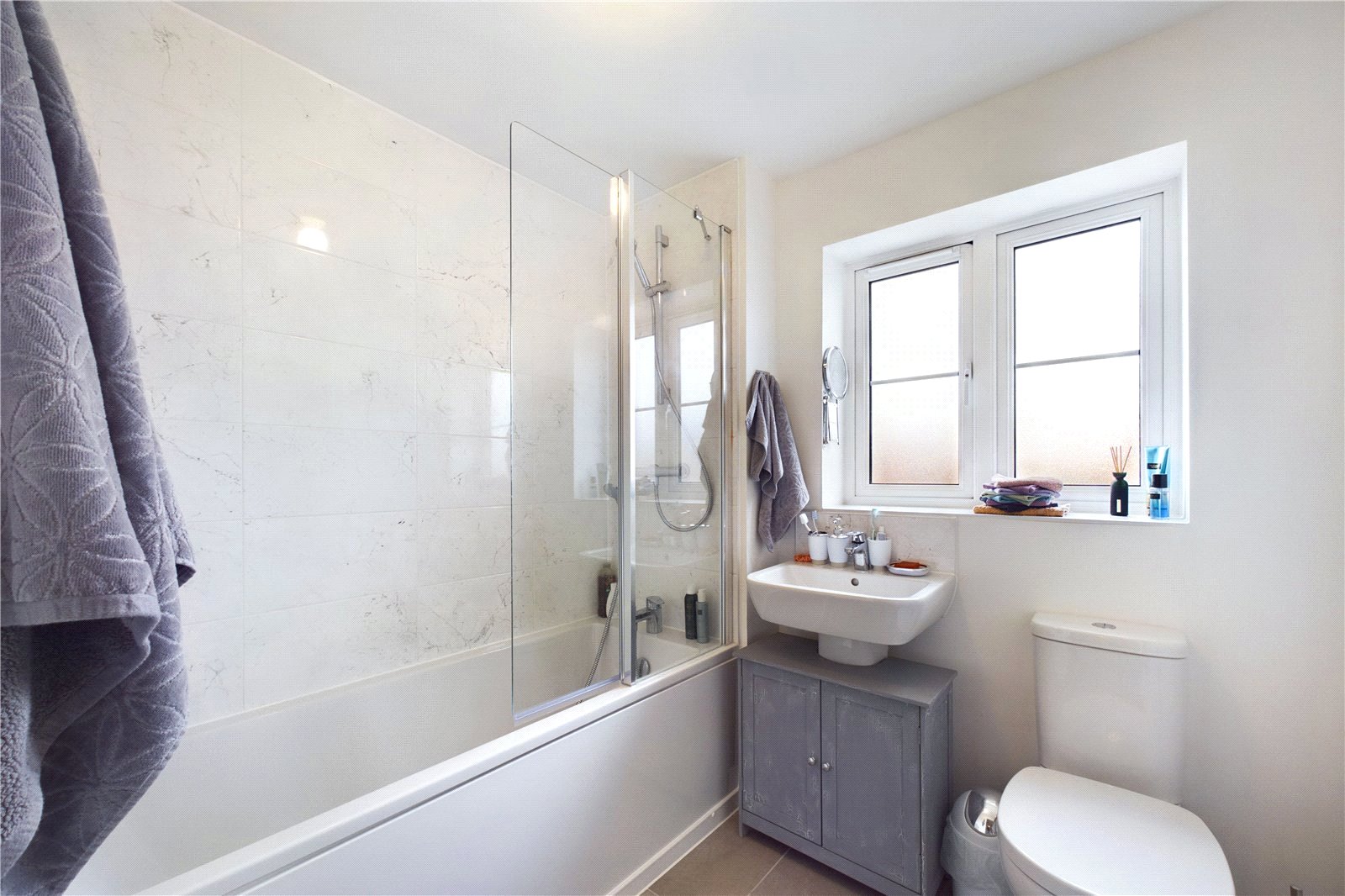 3 bedroom House to let in Shinfield, Reading, Berkshire