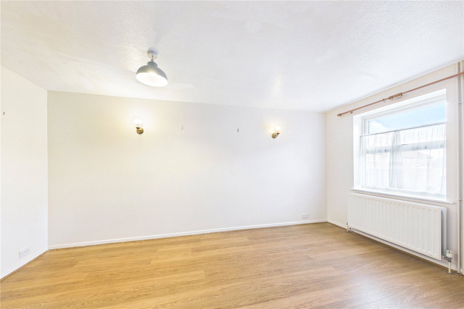 3 bedroom House to let in Tilehurst, Reading