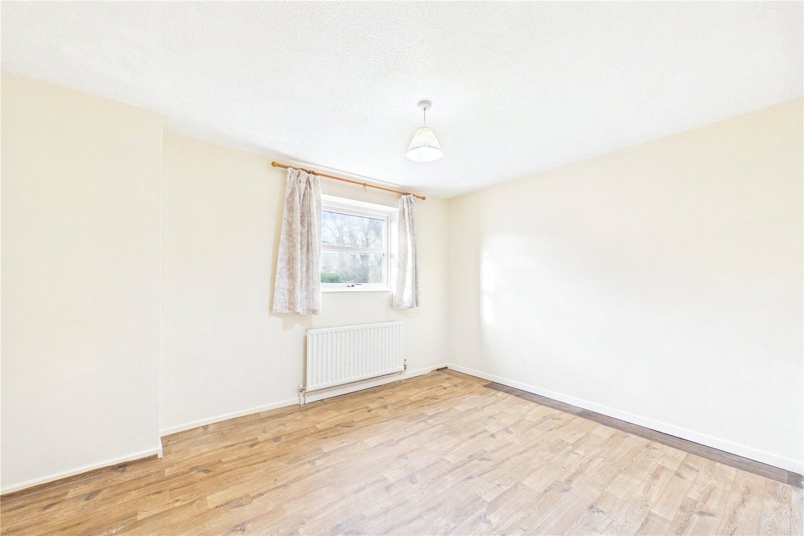 3 bedroom House to let in Tilehurst, Reading