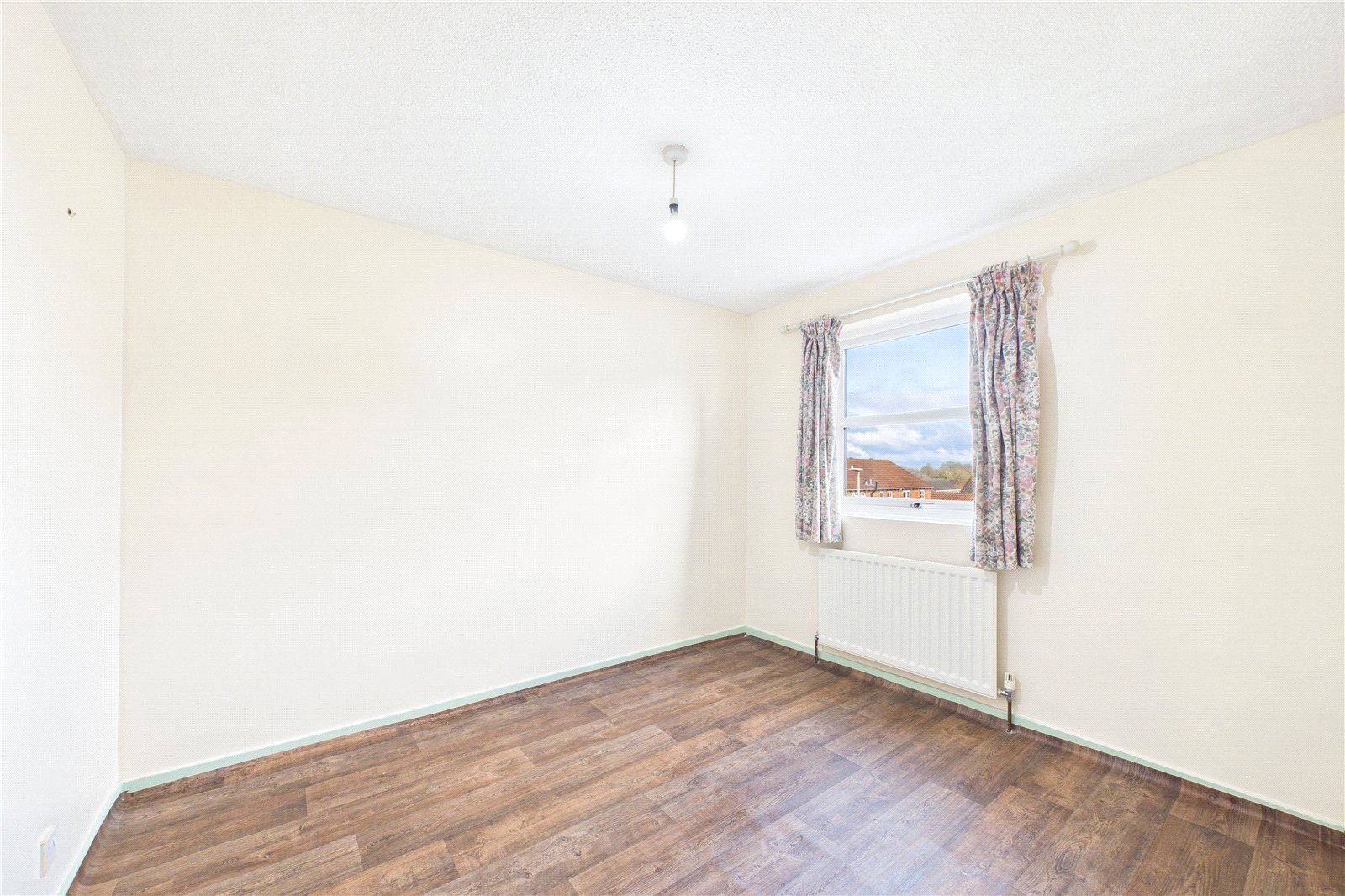 3 bedroom House to let in Tilehurst, Reading