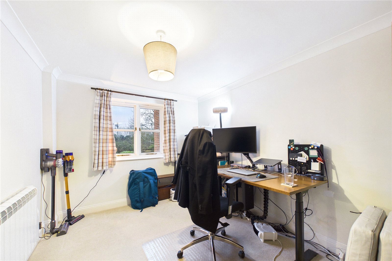 2 bedroom Flat to let in Waterside House, The Wharf, Pangbourne, Reading